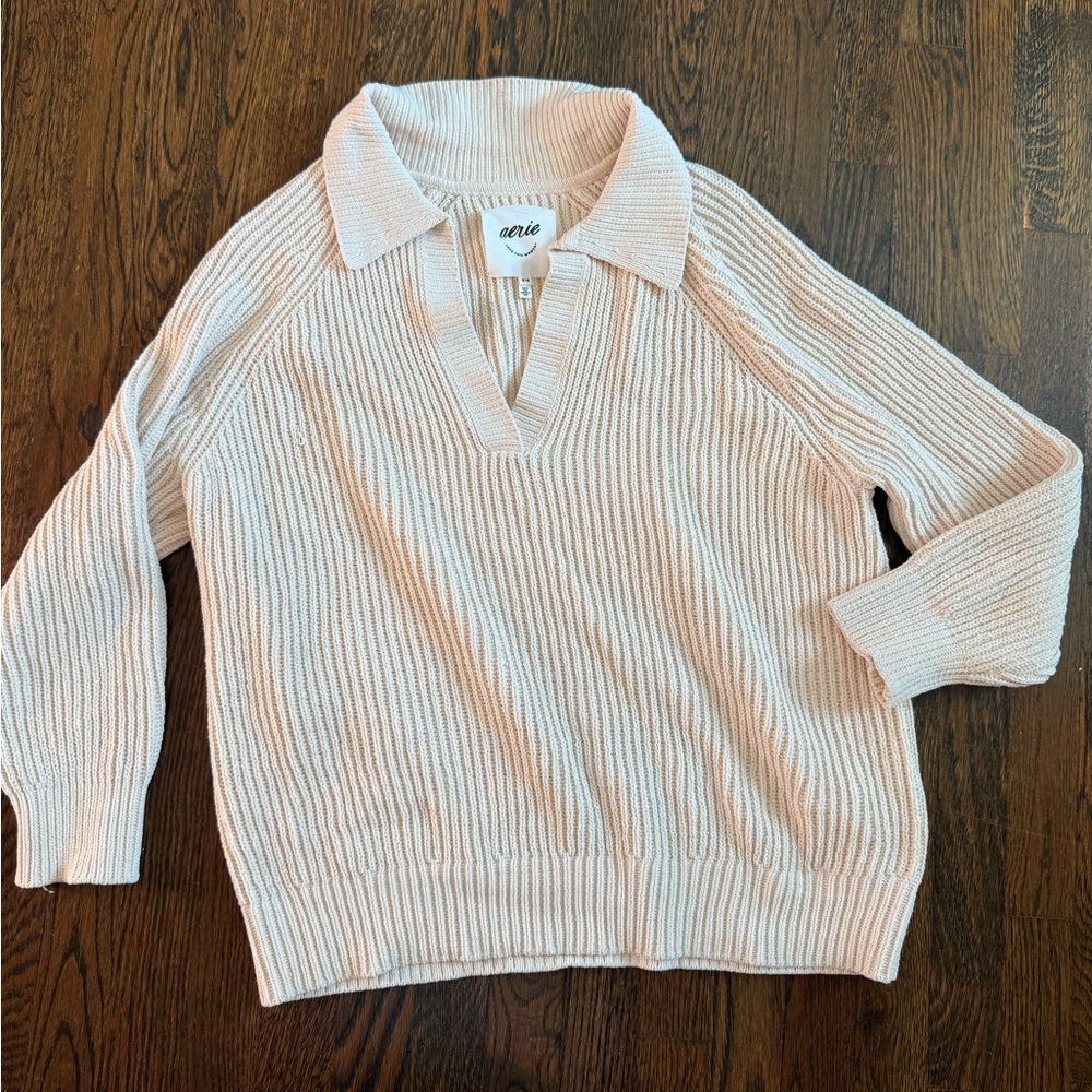 Aerie Cream V-Neck Sweater with Ribbed Knit